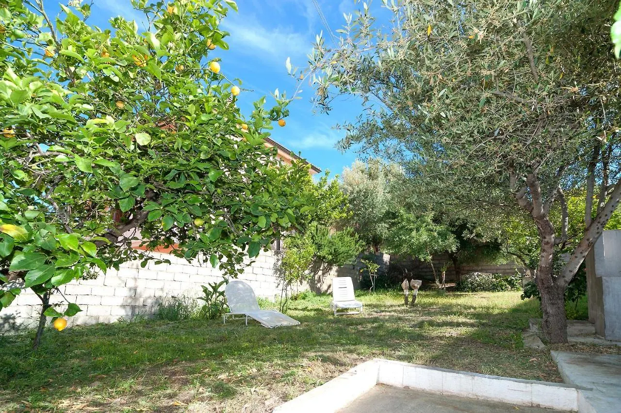 Casa Deledda Villa Budoni 0*,